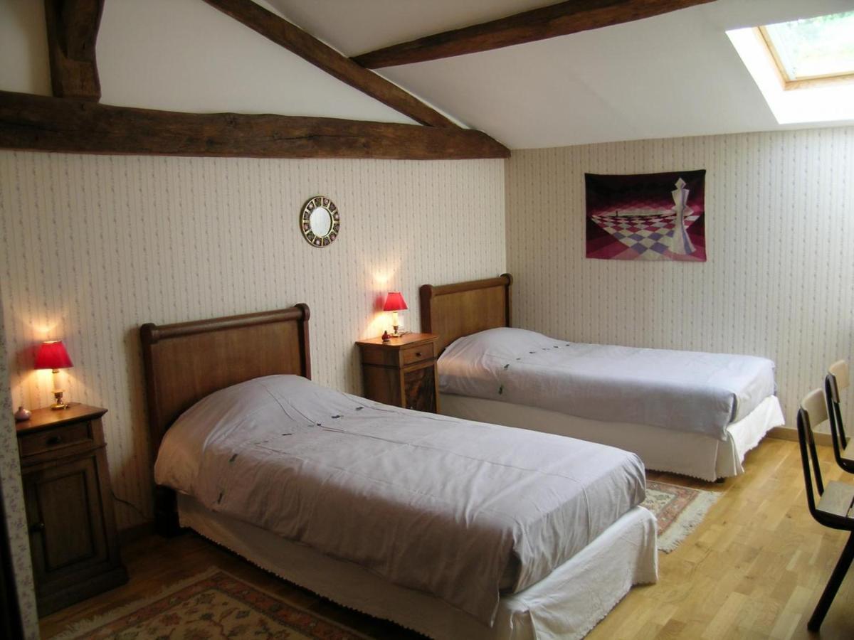 Gite du Château de Pernan Avy Extérieur photo